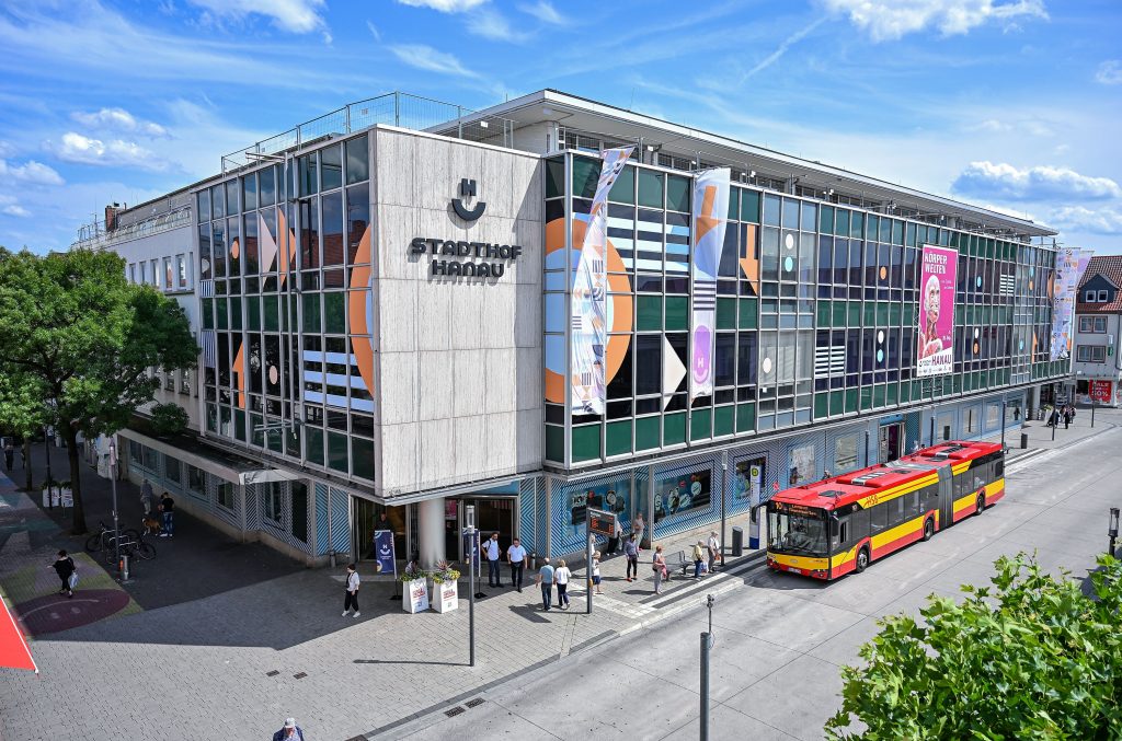 Stadthof Hanau bleibt in Bewegung: Neue Konzepte, verlängerte Verträge und bald ein Café